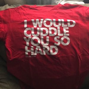 Cuddle T-shirt